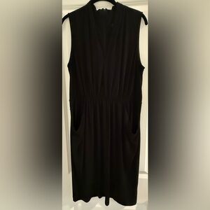 Donna Karan Classic Sleeveless V-Neck Black Dress